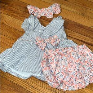 3 piece plaid/ flower print outfit NEVER WORN
